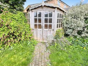 Richard Avenue- click for photo gallery